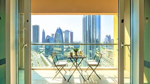 Apartment (0 Bedroom) | Terrace/patio - Address Dubai mall Balcony Burj view (Dubai)
