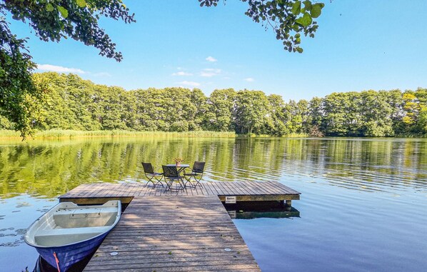 Outdoor dining - Pet friendly apartment (Passow OT Charlottenho)