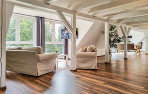 TV - Pet friendly apartment (Passow OT Charlottenho)