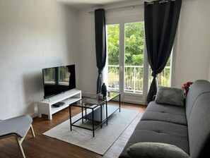 Smart TV, chimenea