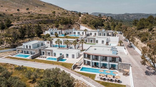 Terra Pietra Luxury Villas & Suites