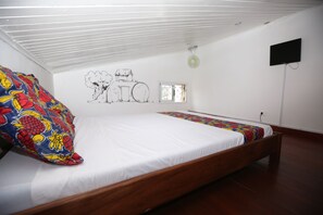 4 bedrooms, desk, travel cot, free WiFi - VILLA ESPOIR guest house eco responsable (Antananarivo)