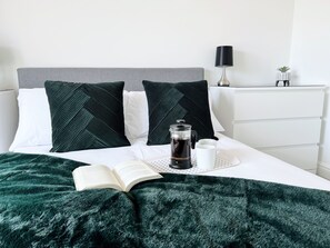 Ferienhaus, Mehrere Betten | 4 Schlafzimmer, kostenloses WLAN, Bettwäsche