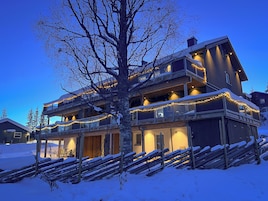 Fachada de la propiedad