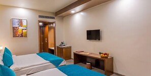 Minibar, in-room safe, laptop workspace, blackout curtains - Bravia Eco - A Unit of Satguru Group (Ajmer)