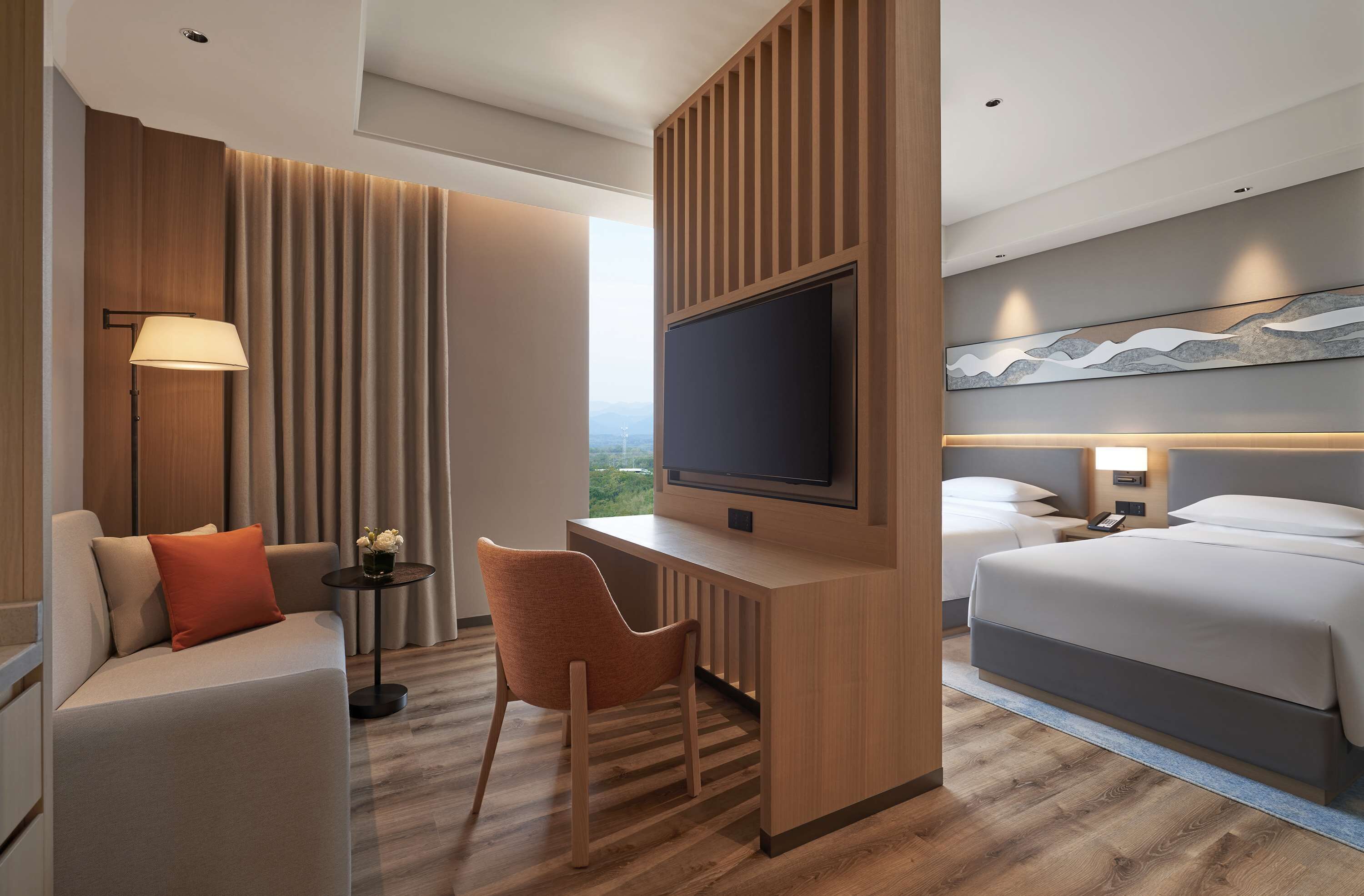 Iron/ironing board, free WiFi