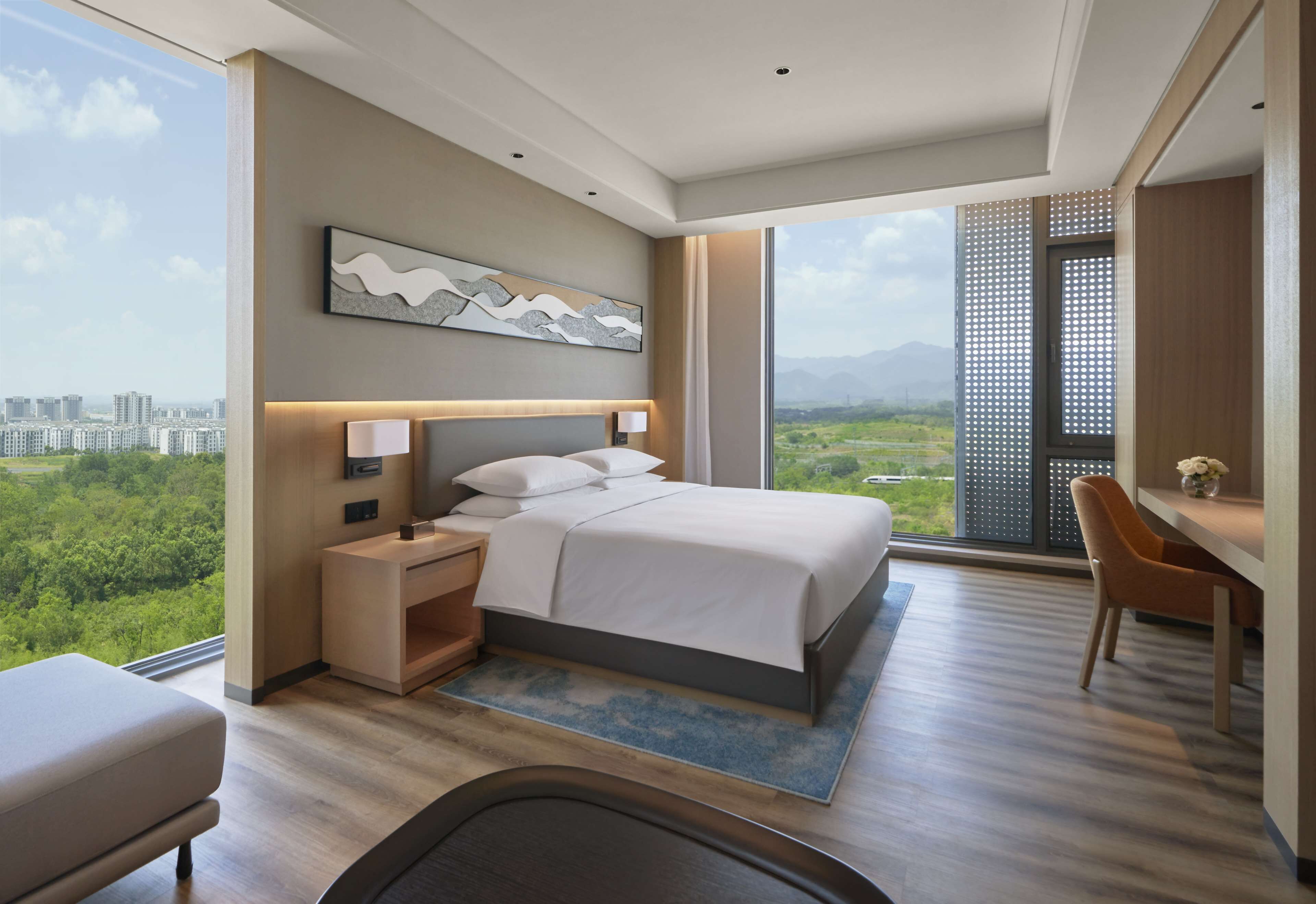 Iron/ironing board, free WiFi