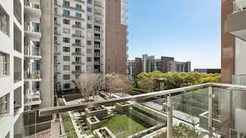 Business Apartment | Balcony view