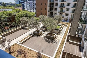 Property grounds - The Tyrwhitt 307 (Johannesburg)