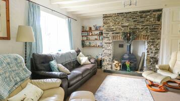 Cottage | Living area