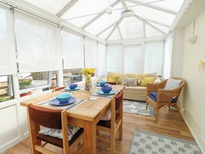 Cottage | Tempat makan