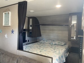 1 camera, Wi-Fi gratuito