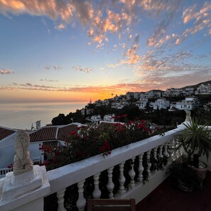 Property grounds - Spectacular panoramic sea view in Nerja. Sun from sunrise to sunset. (AN)