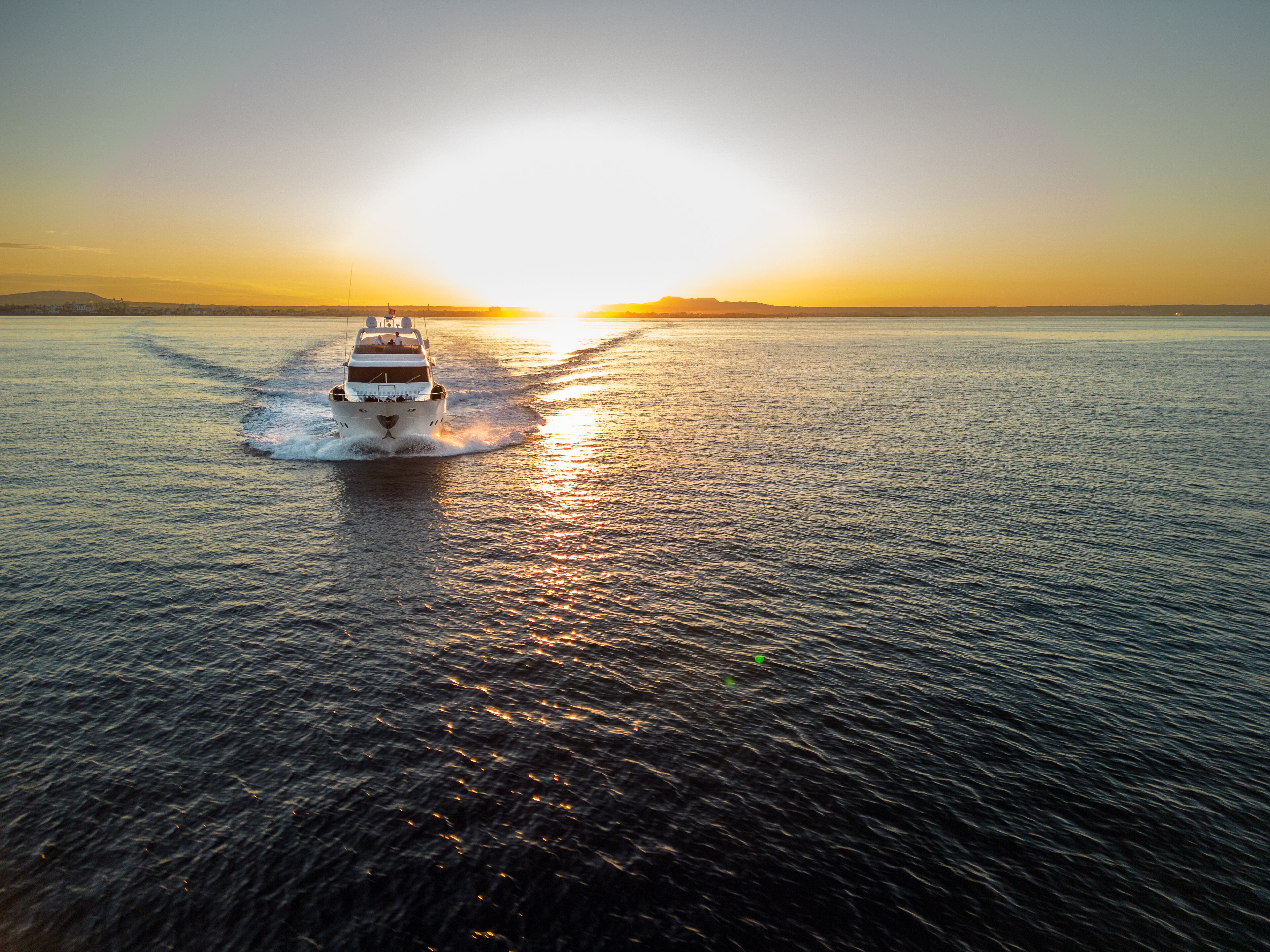 Photo - EssoEss Boat - Five Star - Exclusive use