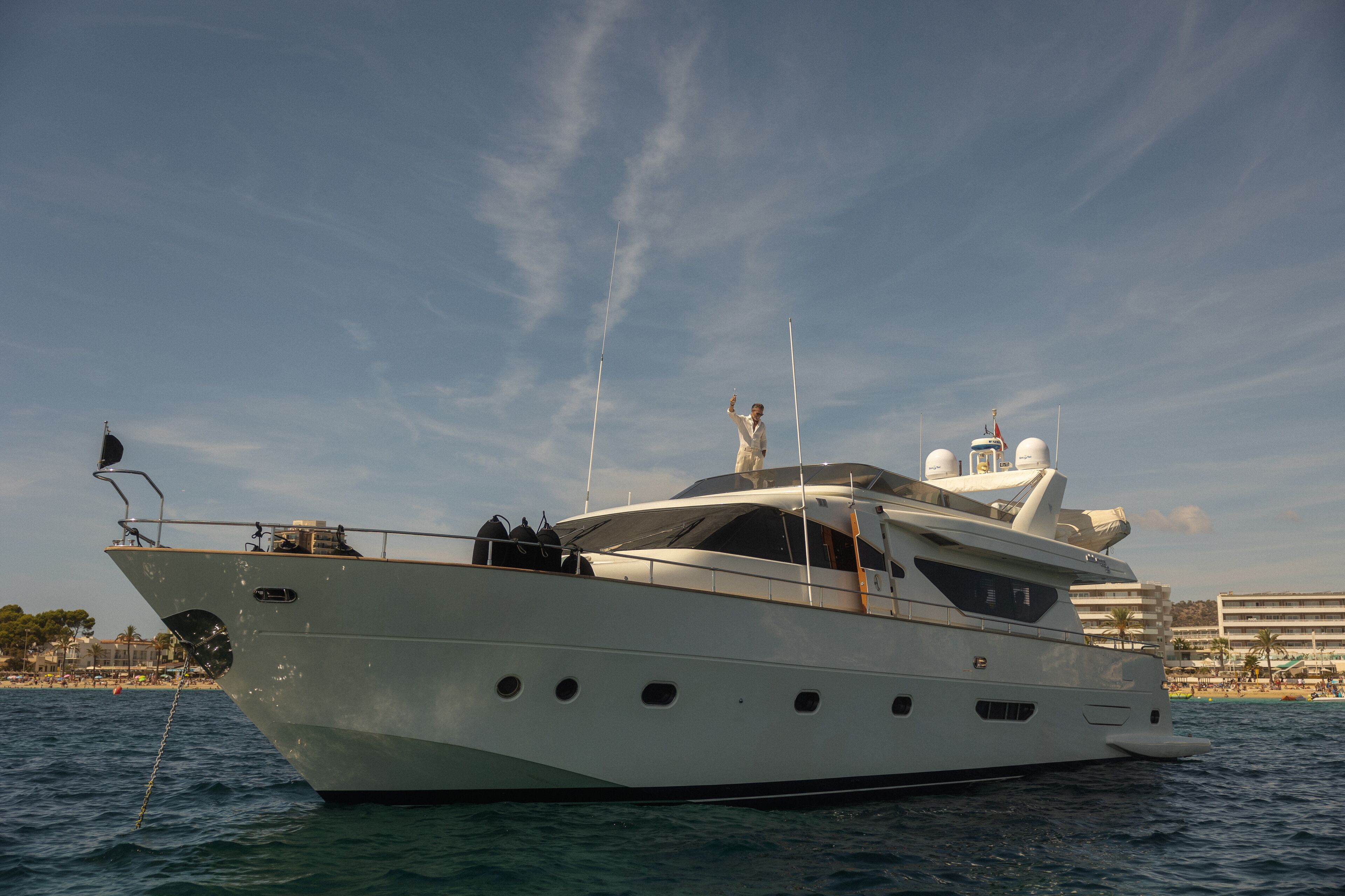 Photo - EssoEss Boat - Five Star - Exclusive use