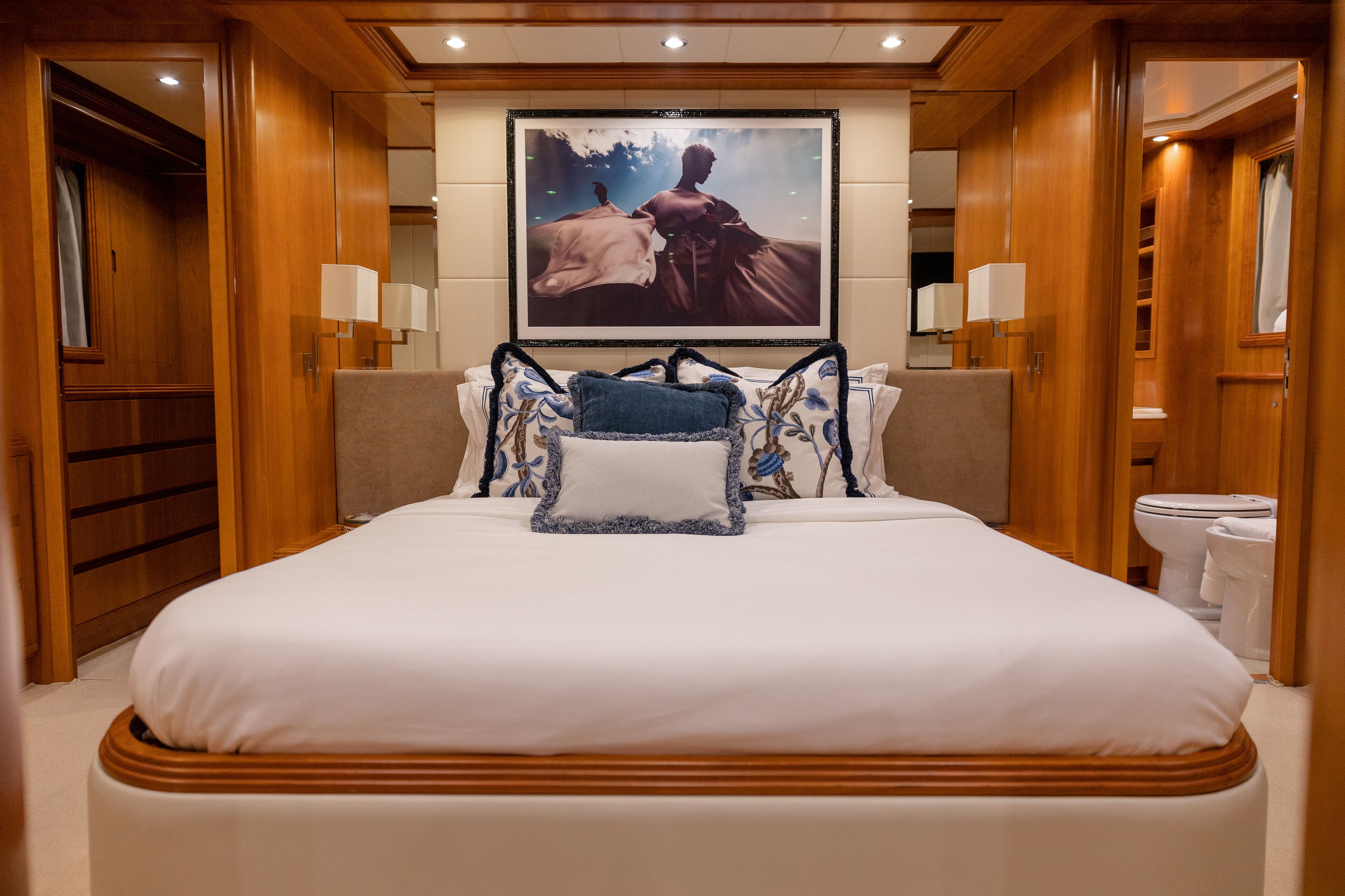 Photo - EssoEss Boat - Five Star - Exclusive use