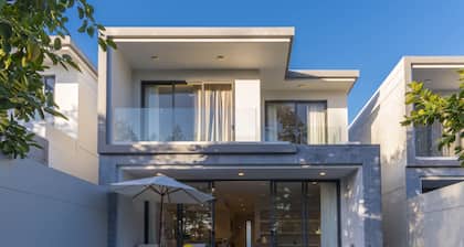 Modern 4 BR villa-golf view for family
