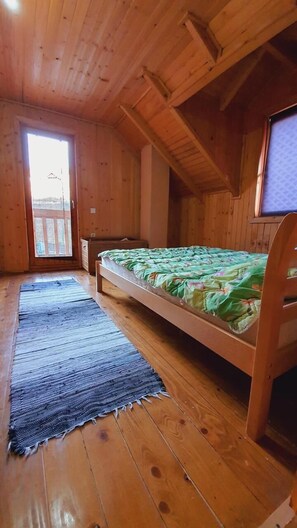 3 bedrooms, in-room safe, iron/ironing board, free WiFi - Villa Bora (Bogë)