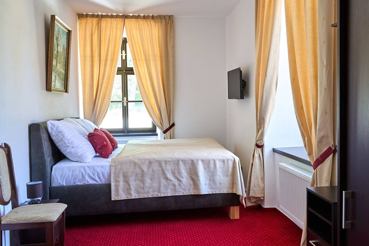 Habitación doble estándar | Wifi gratis y ropa de cama