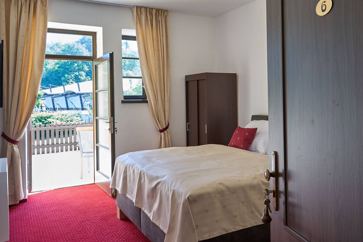 Habitación Deluxe | Wifi gratis y ropa de cama