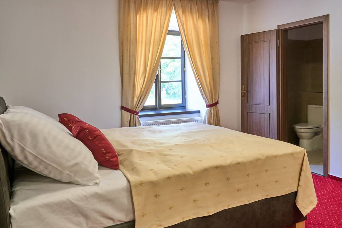 Habitación doble estándar | Wifi gratis y ropa de cama