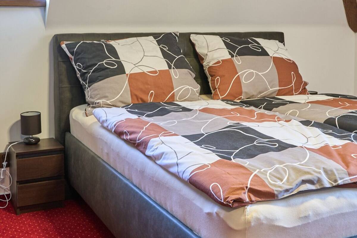 Habitación doble estándar | Wifi gratis y ropa de cama