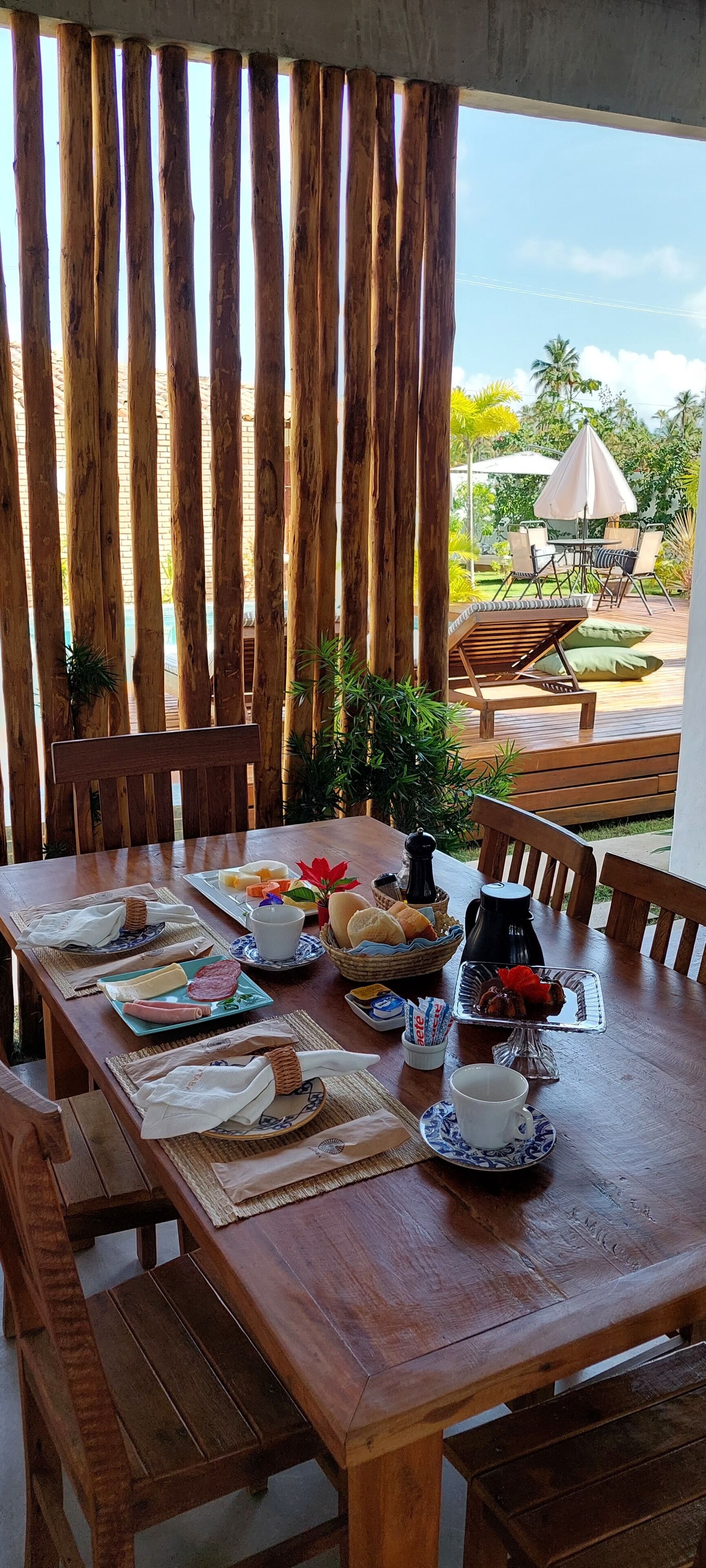 朝食 (オーダー形式)、毎日提供 (無料)