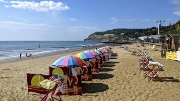 Beach nearby, beach towels