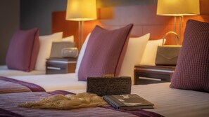 Family Apartment | 2 bedrooms, desk, laptop workspace, blackout curtains - The Flesk River Apartments (Killarney)