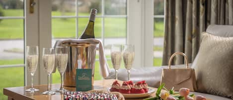 Family Apartment | Living area