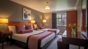 Family Apartment | 2 bedrooms, desk, laptop workspace, blackout drapes