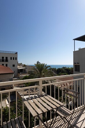 Business Duplex | Terrace/patio - Secret Garden by TLV2RENT (Tel Aviv)