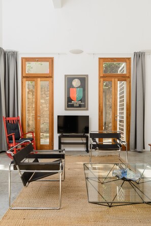 Basic-Apartment | Bügeleisen/Bügelbrett, kostenloses WLAN, Bettwäsche