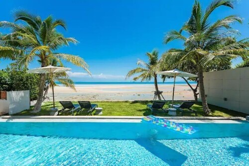 Beachfront Villa InduBlue .5 En-Suite AC bedrooms .Housekeeper Inc. Private Pool