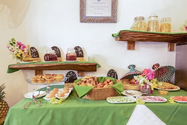 Free daily buffet breakfast