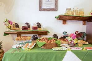 Petit déjeuner buffet compris tous les jours