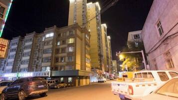 المنشأة من الخارج