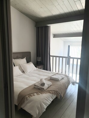 3 bedrooms, desk, free WiFi, bed sheets - Villa Michèle, RARE!!! an estate on the heights of Pézenas, in the countryside (Pézenas)