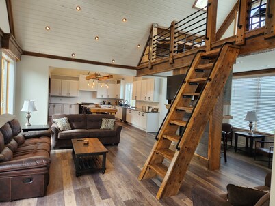 Saratoga house overlooking the lake