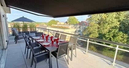 Lumineux Penthouse quartier élégant de Bruxelles tres design 70 m2 de terrasse
