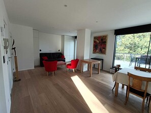 Smart TV, stereo