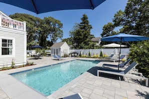 A heated pool - Popponesset, Exclusive, 3-Bdrm, 4-Bths, Sleeps 6, pool, hot tub, firepit, A/C (Mashpee)