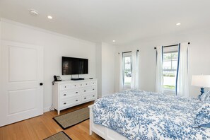 3 chambres, fer et planche à repasser, Wi-Fi gratuit, draps fournis