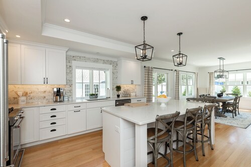 Popponesset, Exclusive, 3-Bdrm, 4-Bths, Sleeps 6, pool, hot tub, firepit, A/C