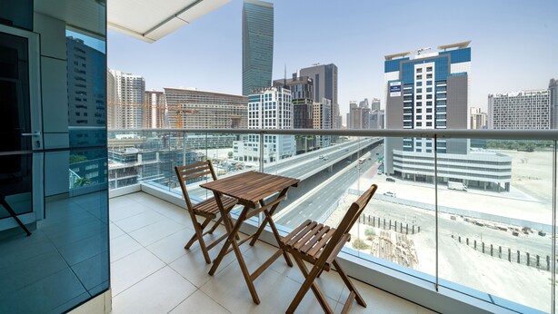 Terrace/patio - Stunning Business Bay Apartment With Balcony (Dubai)