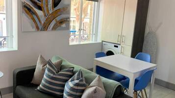 Apartment | Living room