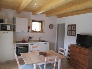 Microonde, forno, macchina per tè/caffè