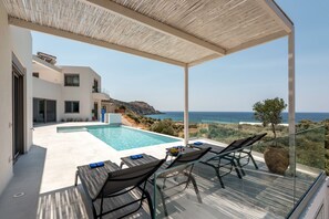 An infinity pool