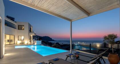 Luxury villa Oxygen in Sfinari with sunset views