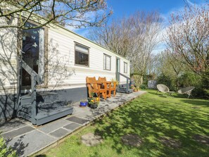 Terrace/patio - Fron Dderw Caravan (Holyhead)